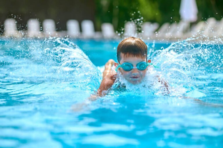Kids Swimming Lessons Near Me – A Parent’s Complete Guide