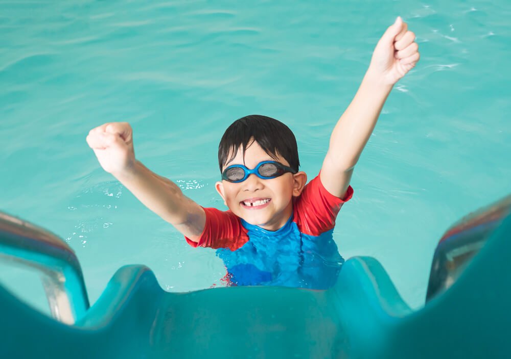 kids swimming